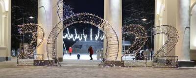 В Дзержинске зажгли праздничную иллюминацию на центральной площади