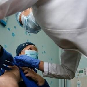 В Украине привили от коронавируса более 14 млн человек