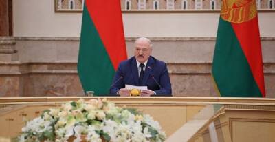 Лукашенко жестко предупредил руководителей частных и государственных предприятий
