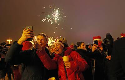 Попова назвала условие отсутствия ковидных ограничений в Новый год