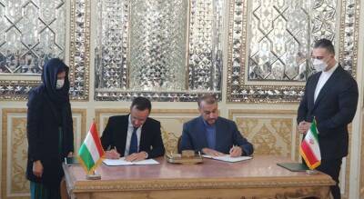 Иран и Венгрия подписали три соглашения