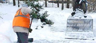 Власти Петрозаводска рассказали об уборке от снега лестниц и дорожек в парках и скверах