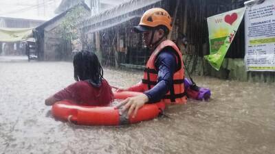 Супертайфун "Раи" обрушился на Филиппины
