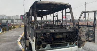 Под Киевом на ходу загорелся автобус с пассажирами