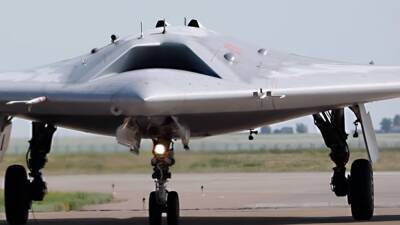 Новейший российский беспилотник «Охотник» сможет уничтожать воздушные цели дальнобойными ракетами