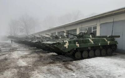 Завод во Львове завершил ремонт партии бронетехники для ВСУ