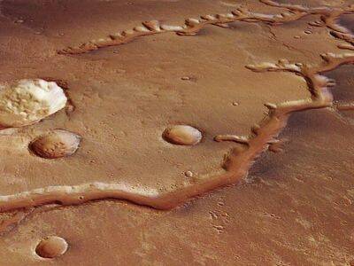 Российский телескоп нашел на Марсе древний ледник вдвое больше Ладожского озера