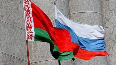 Лишь 6% белорусов высказались за объединение с Россией – опрос