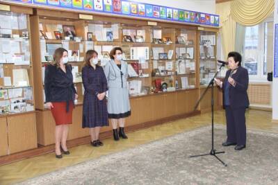 16 декабря в региональном парламенте открылась выставка «Героини нижегородской науки»