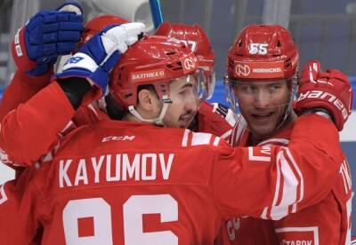 Российские хоккеисты победили шведов в матче Кубка Первого канала