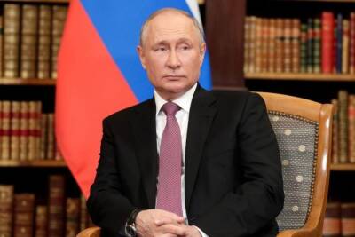 Путин поручил дать людям возможность отказываться от обработки персональных данных