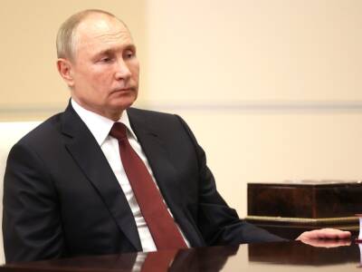 Путин поручил предусмотреть наказания за вред от искусственного интеллекта