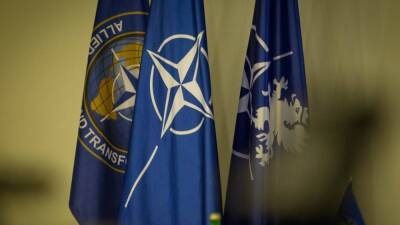 НАТО выразила готовность работать над укреплением отношений с Россией