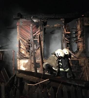 В Астраханской области из-за неисправной печи сгорел дом