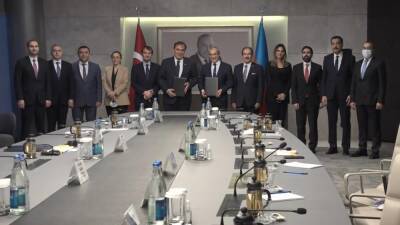 Турецкий Demiroren Holding откроет фармацевтический завод в Азербайджане