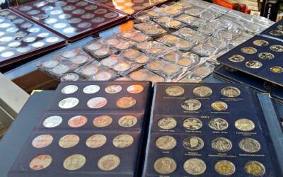 2 000 долларов за "мелочь": украинцам показали монеты, на которых можно хорошо заработать
