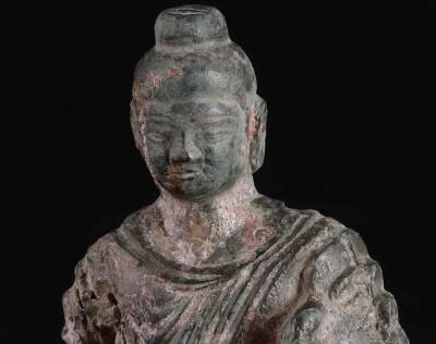 Археологи обнаружили в гробнице 2-го века самые ранние статуи Будды (Фото) - lenta.ua - Китай - Украина