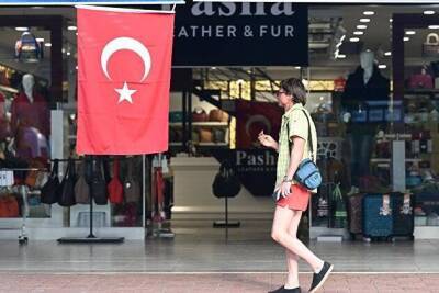 Турецкая лира продолжает падение после очередного снижения ставки
