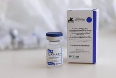 Прививку против COVID-19 тамбовчане смогут сделать в новогодние праздники и выходные дни