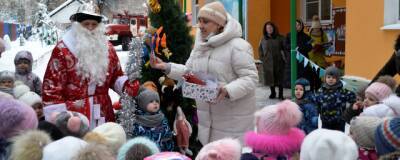Детсадовцев Иваново поздравил Дед Мороз-пожарный