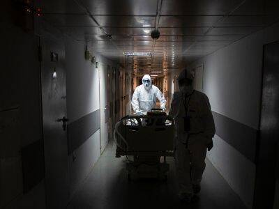 Избыточная смертность в России с начала пандемии превысила миллион человек