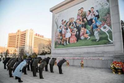 Ким Ченын - Ким Ирсен - Ким Ченир - Помним Кима, да здравствует Ким: Северная Корея склонилась перед бывшим вождëм - eadaily.com - КНДР - Пхеньян