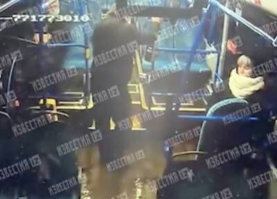 Москвич поранил ногу при входе в салон автобуса и умер от потери крови