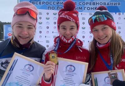 Лыжница из Твери Дарья Непряева завоевала «золото» всероссийских отборочных соревнований