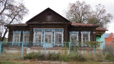 На месте уничтоженного дома-памятника в Воронежской области начали строить жильё