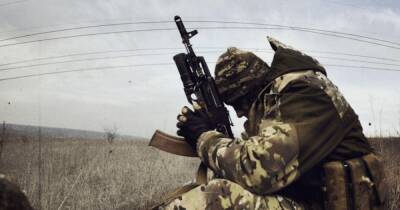 В результате обстрелов оккупантов в зоне ООС погиб боец ВСУ