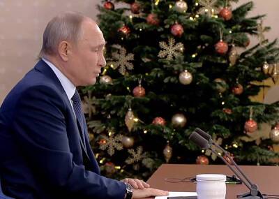 Путин про россиян: "У нас после первого тоста все забывают про всякие меры предосторожности"