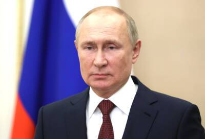 Владимир Путин попросил доработать законопроект о QR-кодах в общественных местах