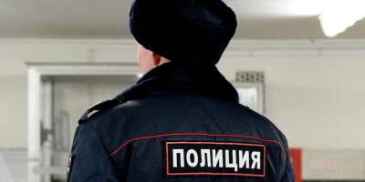 В Петербурге полицейский подстрелил себя