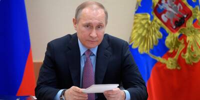 Путин поручил доработать законопроект о медицинских сертификатах для общественных мест