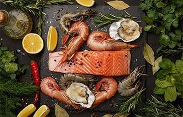 Новый год 2022: Рецепты салатов с морепродуктами за 15 минут