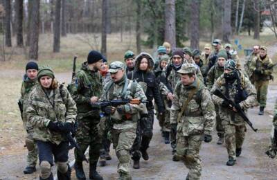 Социологи выяснили, сколько украинцев готовы с оружием в руках сопротивляться агрессии РФ