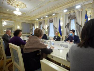 Зеленский пригласил в Украину лидеров Евросоюза и стран G7