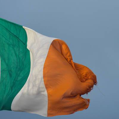 Власти Ирландии вводят ограничение на работу баров и ресторанов из-за "омикрона"