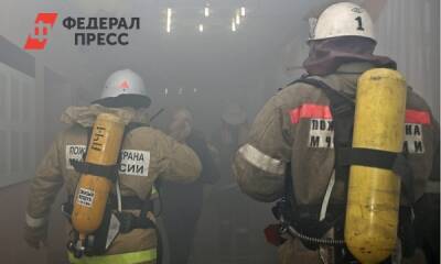 Увеличилась площадь пожара на корвете в Санкт-Петербурге