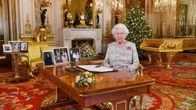 Королева Елизавета II отменила семейный прием перед Рождеством