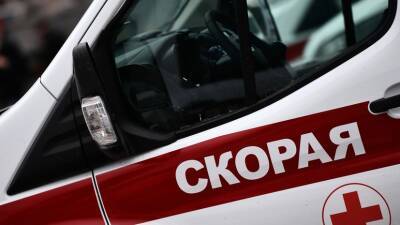 Двое пострадавших при тушении возгорания на верфи в Петербурге госпитализированы