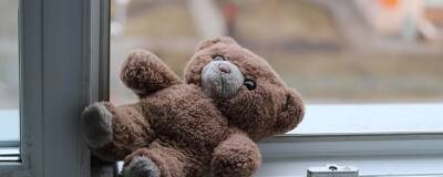 В Воронеже погиб ребенок, выпав из окна дома