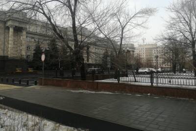 В центре Оренбурга сделали очень скользкие тротуары - oren.mk.ru - Оренбург