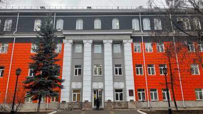 «Сначала Алёнка, теперь это». Автор крематория разнёс ядовито-оранжевый фасад в Воронеже
