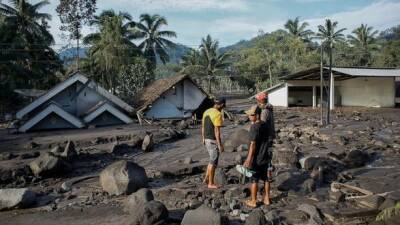 Индонезия - В Индонезии повысили статус опасности вулкана Семеру, опасаясь нового извержения - unn.com.ua - Украина - Киев - Индонезия