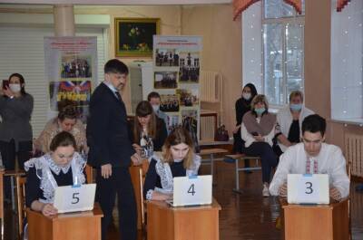 В Ульяновске девять школьников соревнуются в эрудиции
