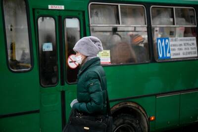 В Екатеринбурге водитель маршрутки вытолкал пенсионерку из салона за медлительность