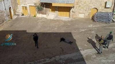 Теракт в Хевроне: 16-летняя террористка напала на взрослого израильтянина