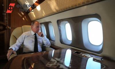 Песков рассказал, чем занимается Путин в самолетах