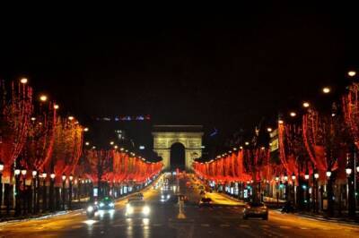Жан Кастекс - В Париже отменили праздничные мероприятия на Новый год - aif.ru - Франция - Париж